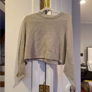 Line & Dot Cropped Ribbed Sweater in Light Gray